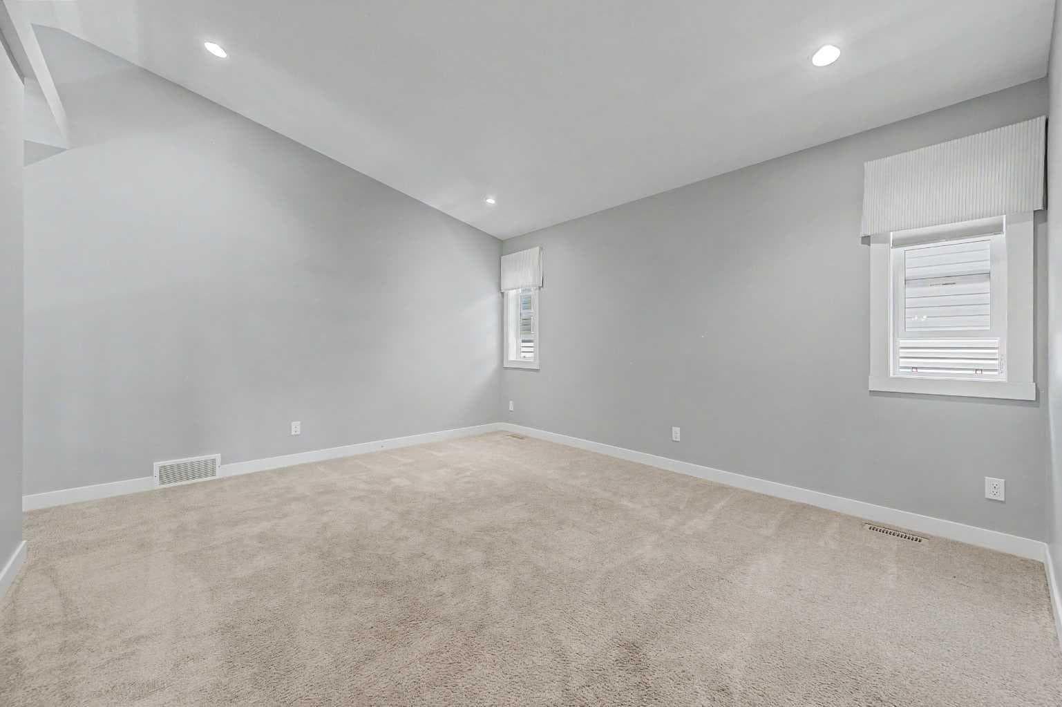 604 Midtown Place SW