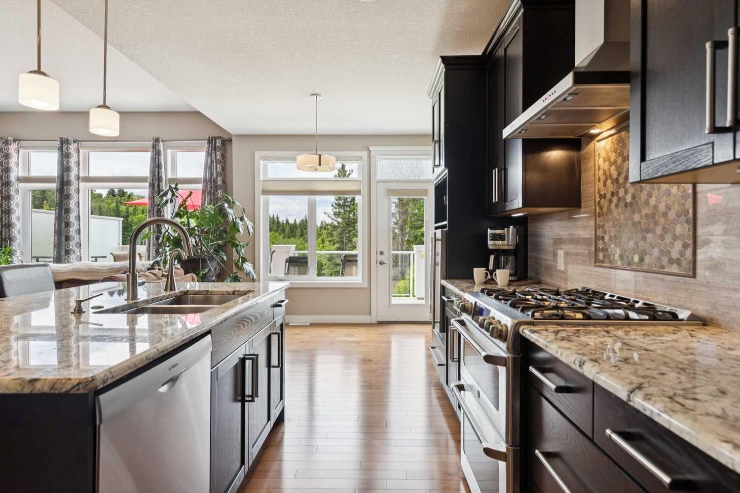 27 Ridge View Place 