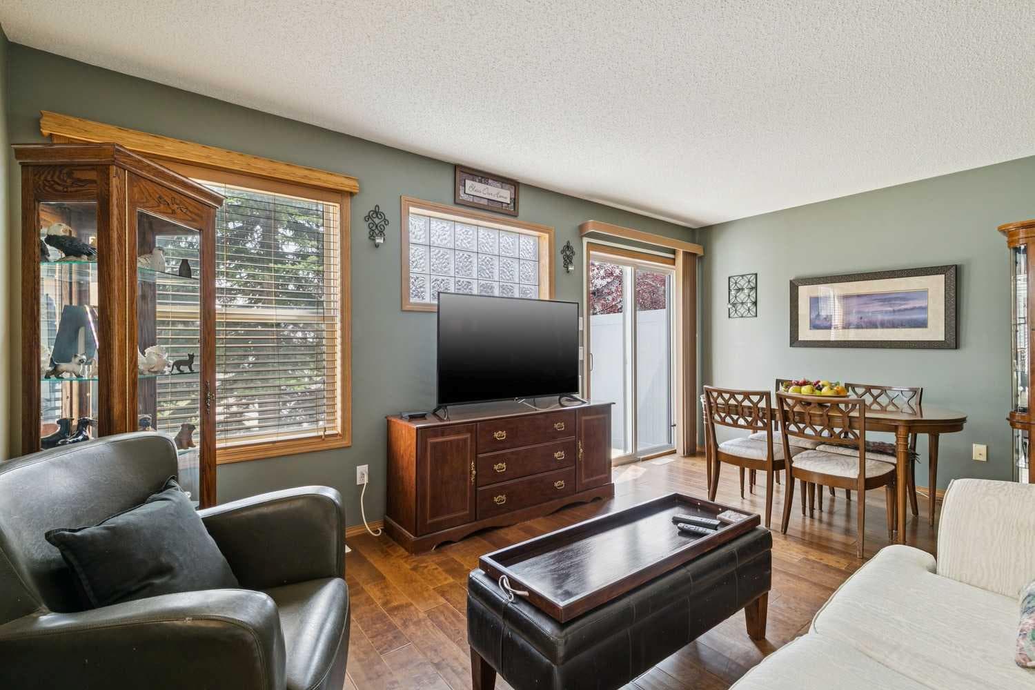 148 Everstone Drive SW