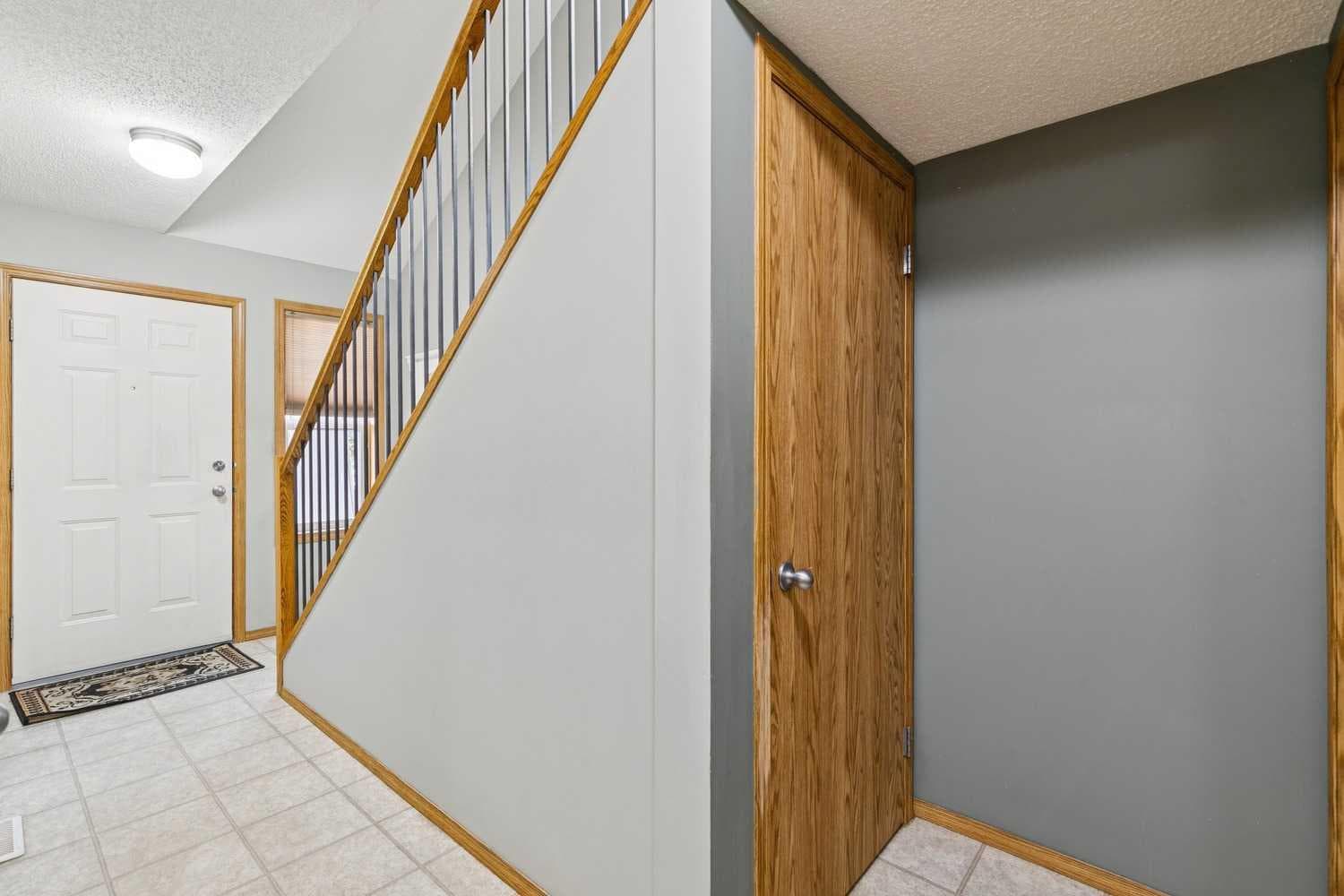 148 Everstone Drive SW
