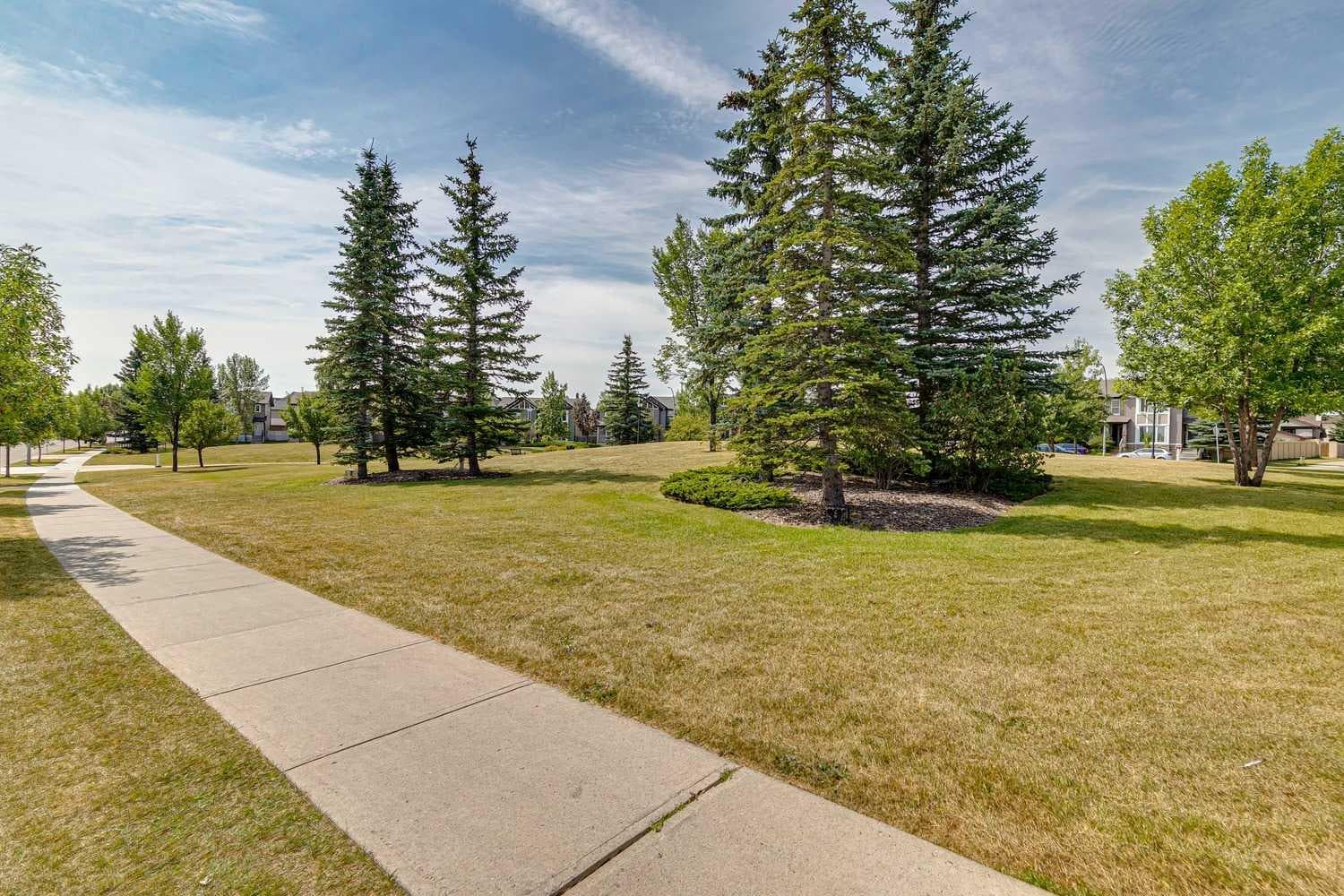 148 Everstone Drive SW