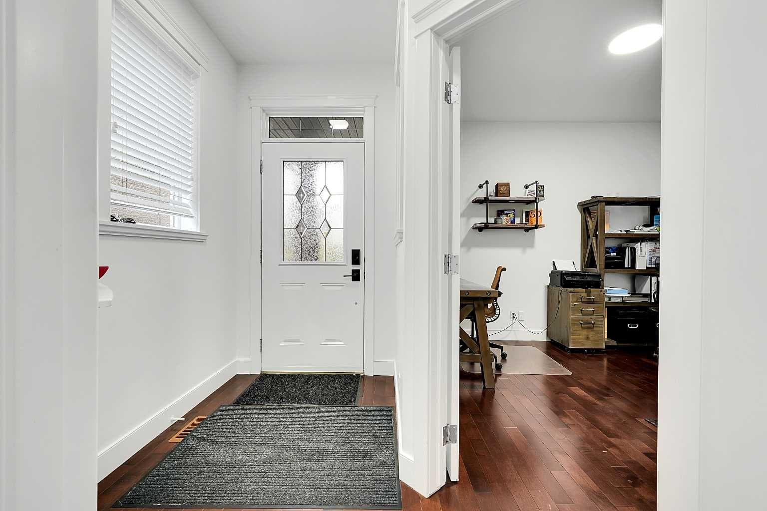 6 Aspen Stone Mews SW