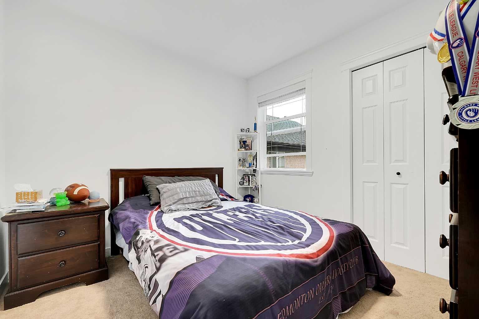 6 Aspen Stone Mews SW