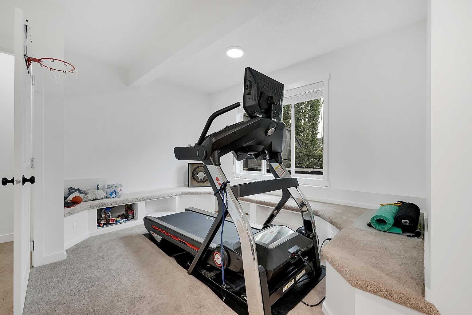 6 Aspen Stone Mews SW