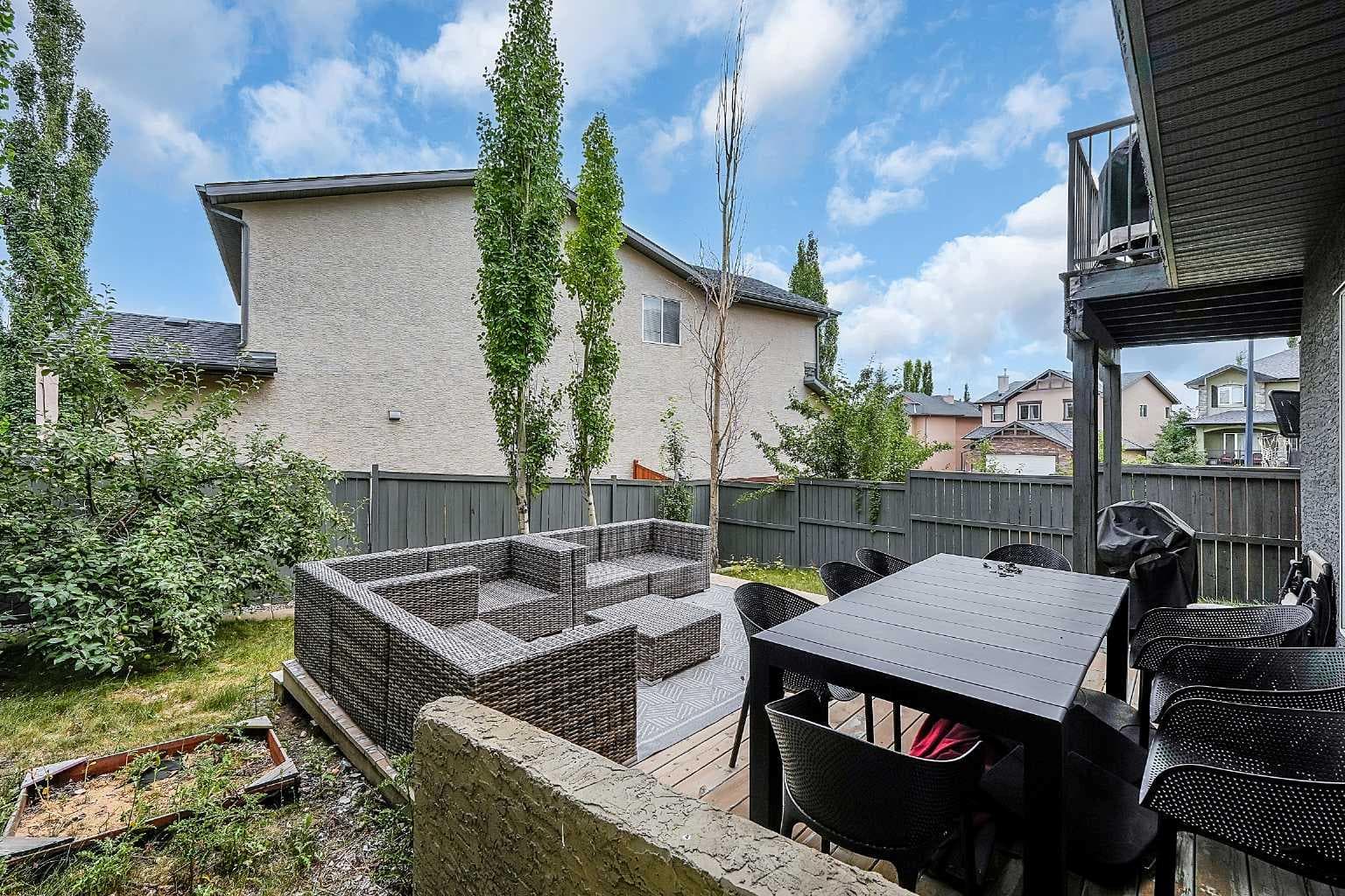 6 Aspen Stone Mews SW