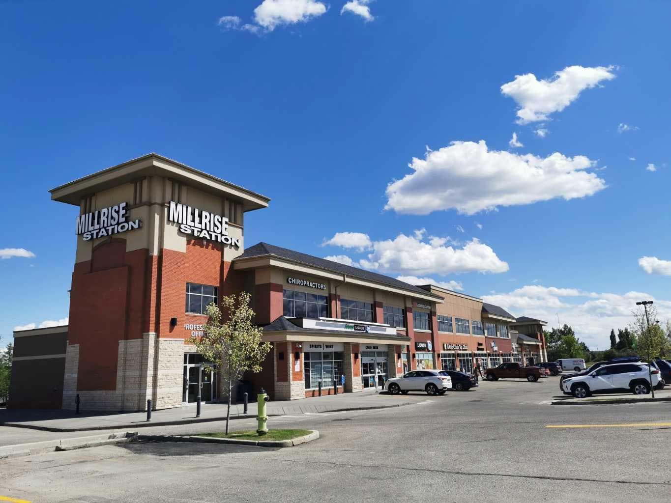402, 30 Shawnee Common SW