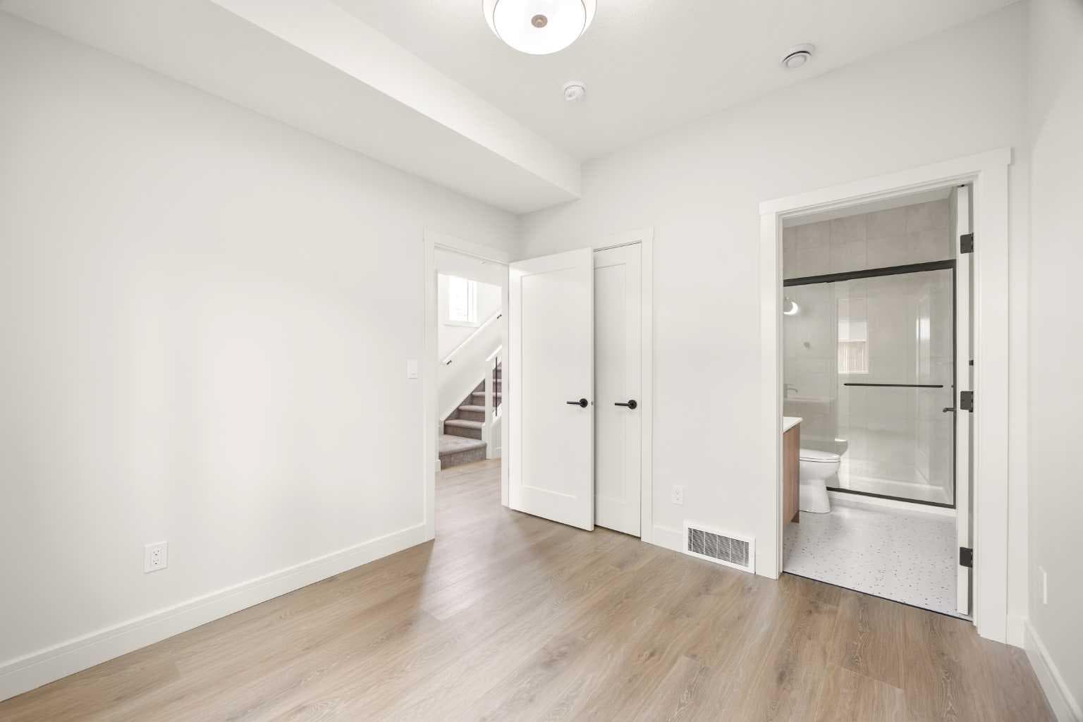 305, 67 Panatella Square NW