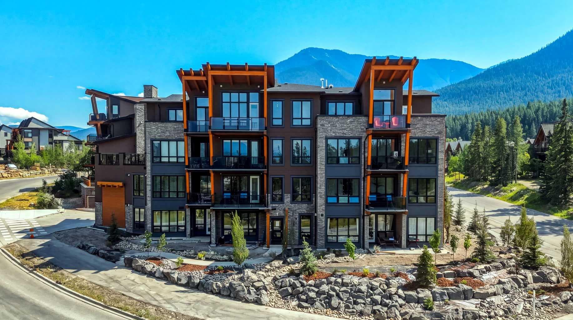 201, 101H Stewart Creek Rise 