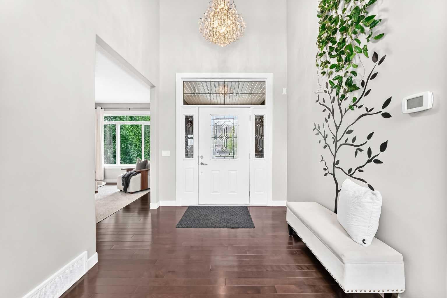 96 Cranarch Heights SE