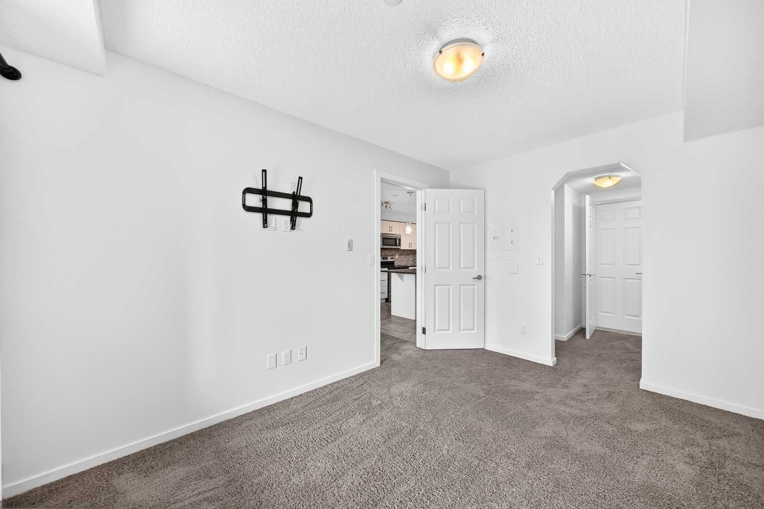 5315, 755 Copperpond Boulevard SE