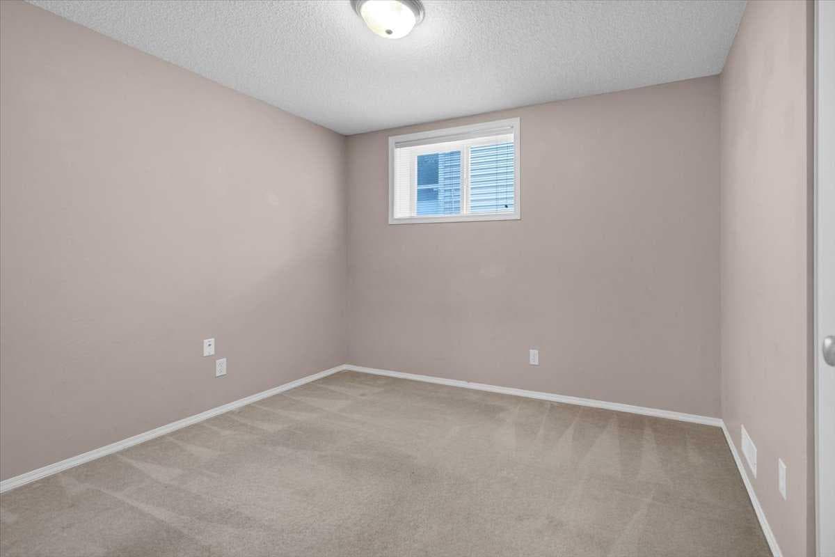 231 Tuscany Drive NW