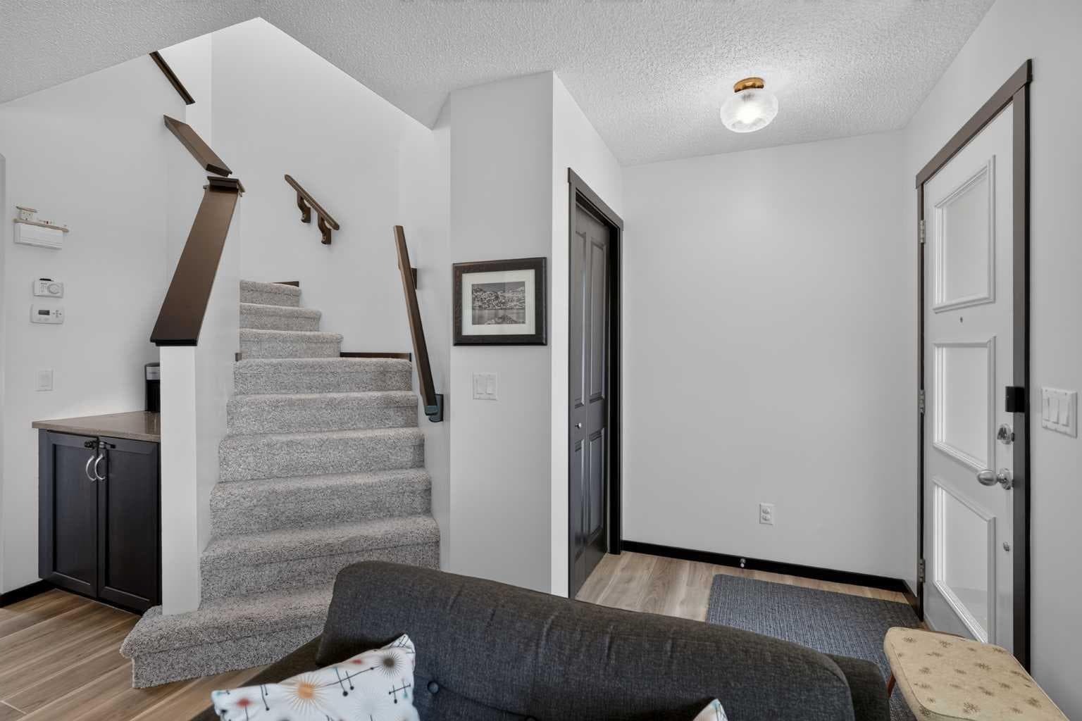 19 Marine Drive SE