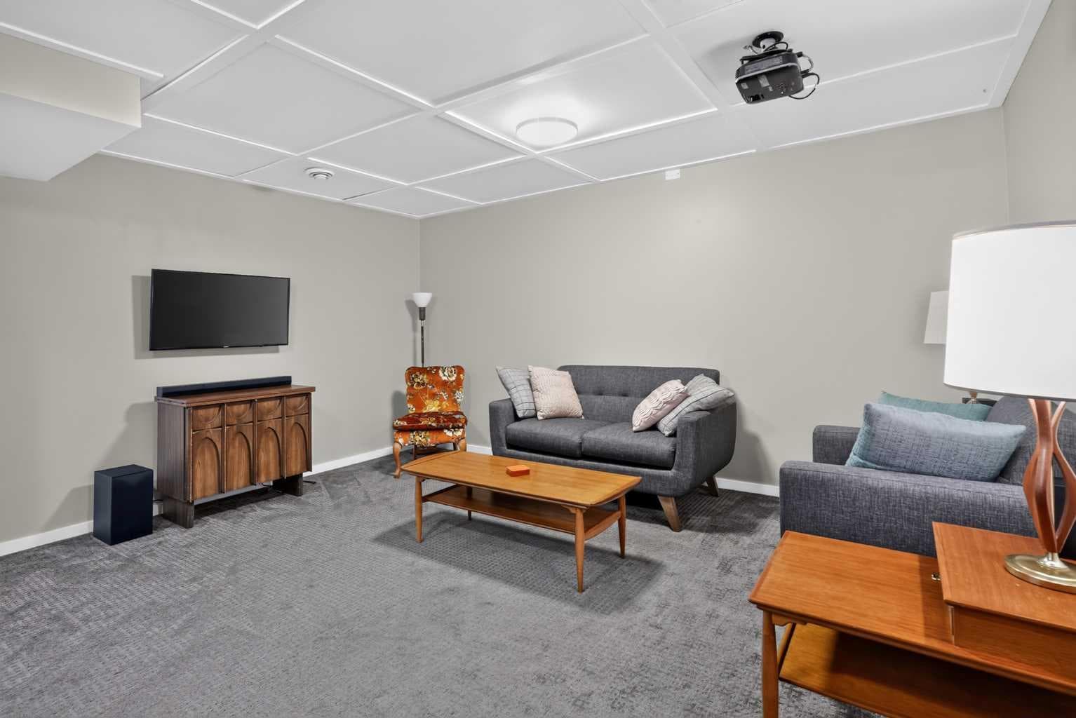 19 Marine Drive SE