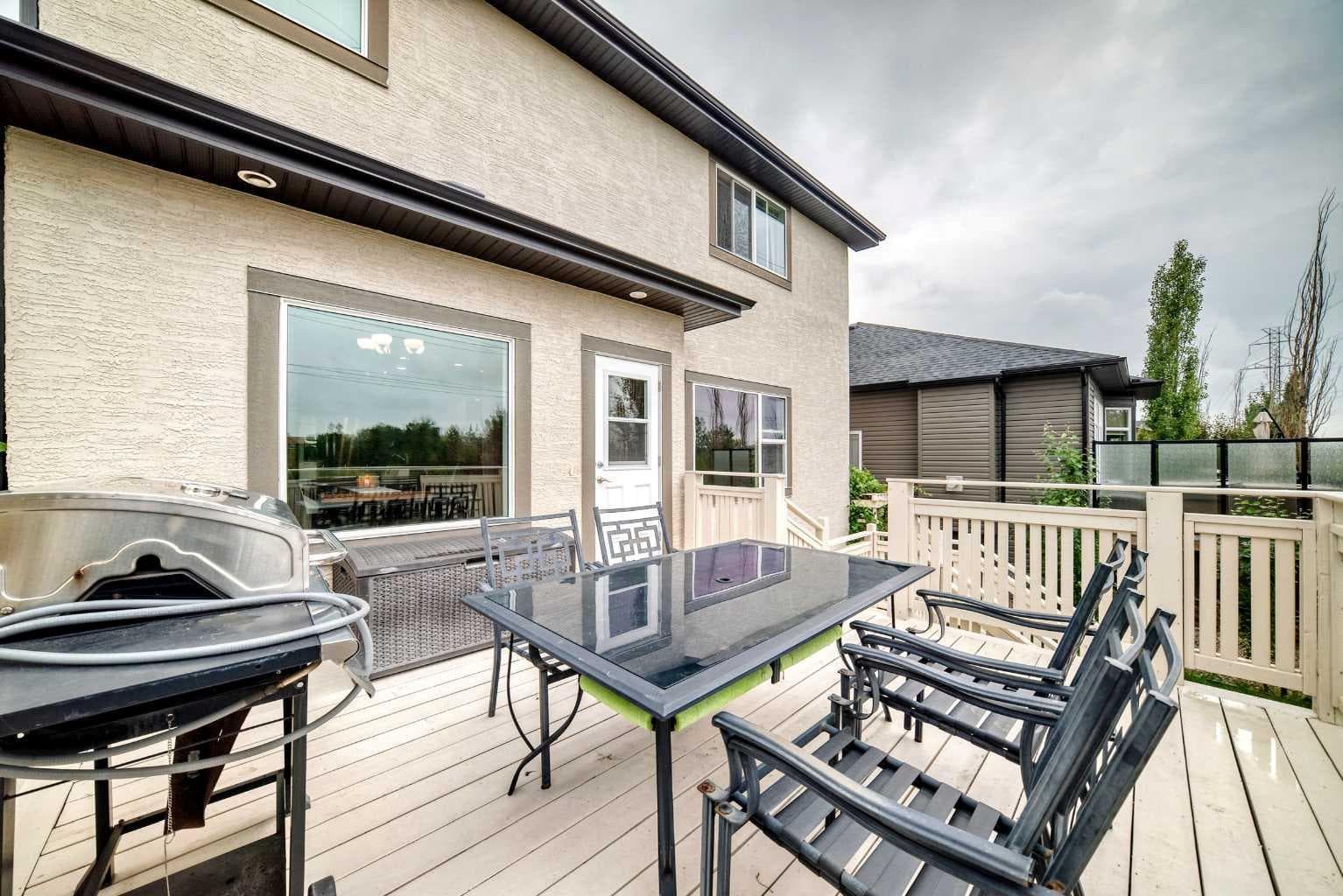 212 ASPENMERE Close 