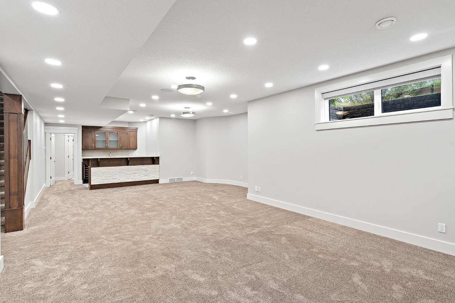 216 Aspen Summit Bay SW