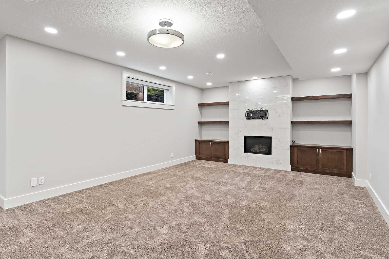 216 Aspen Summit Bay SW