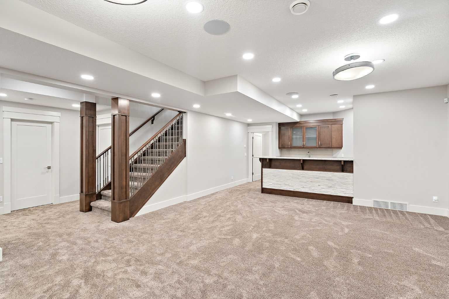 216 Aspen Summit Bay SW