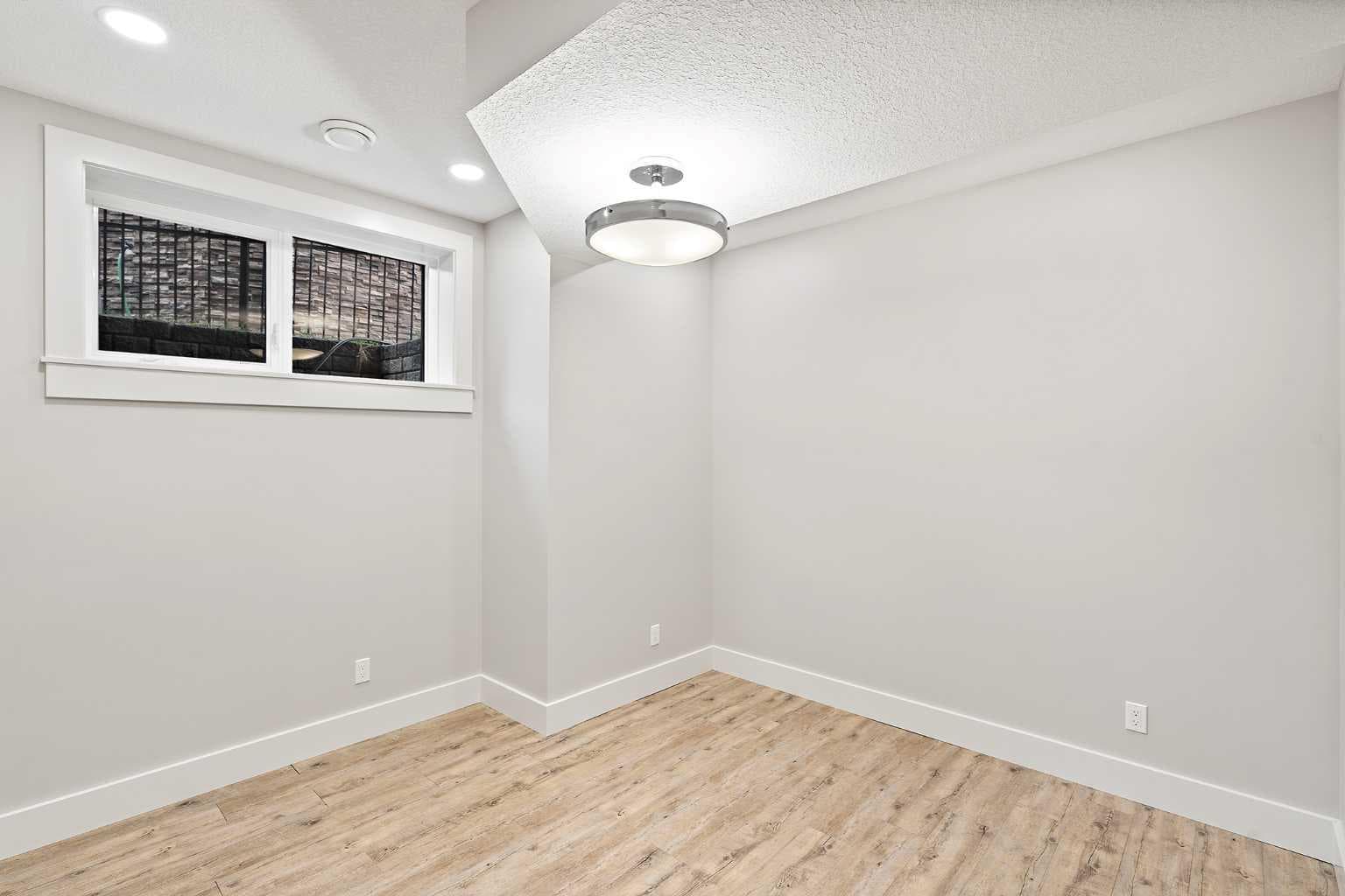 216 Aspen Summit Bay SW