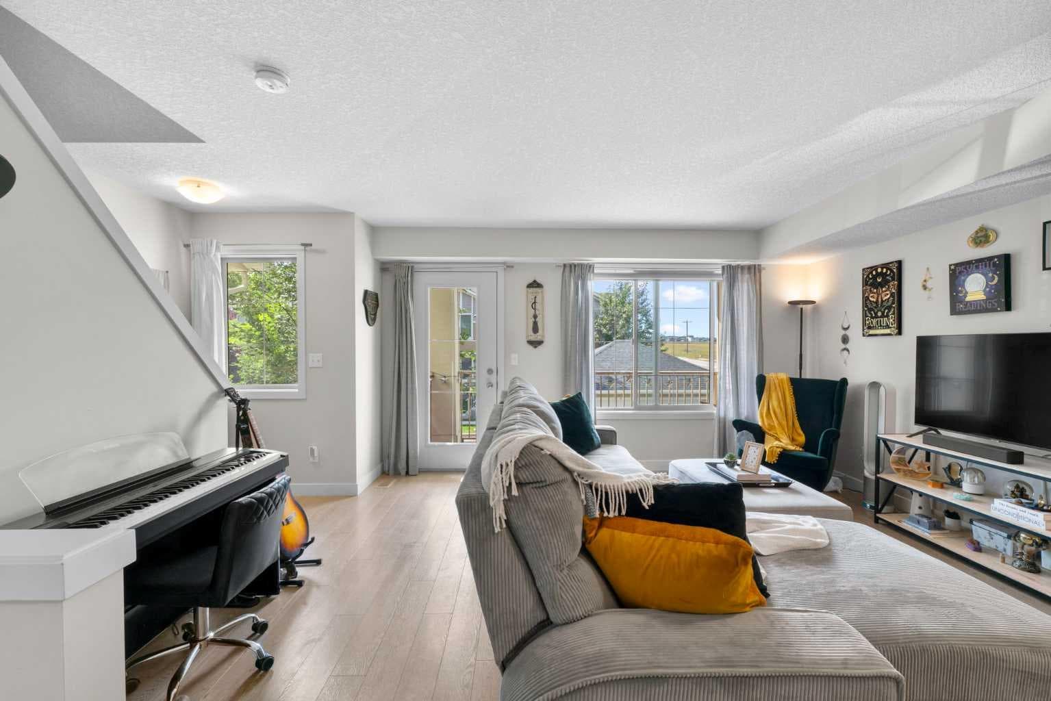 1205, 250 Sage Valley Road NW