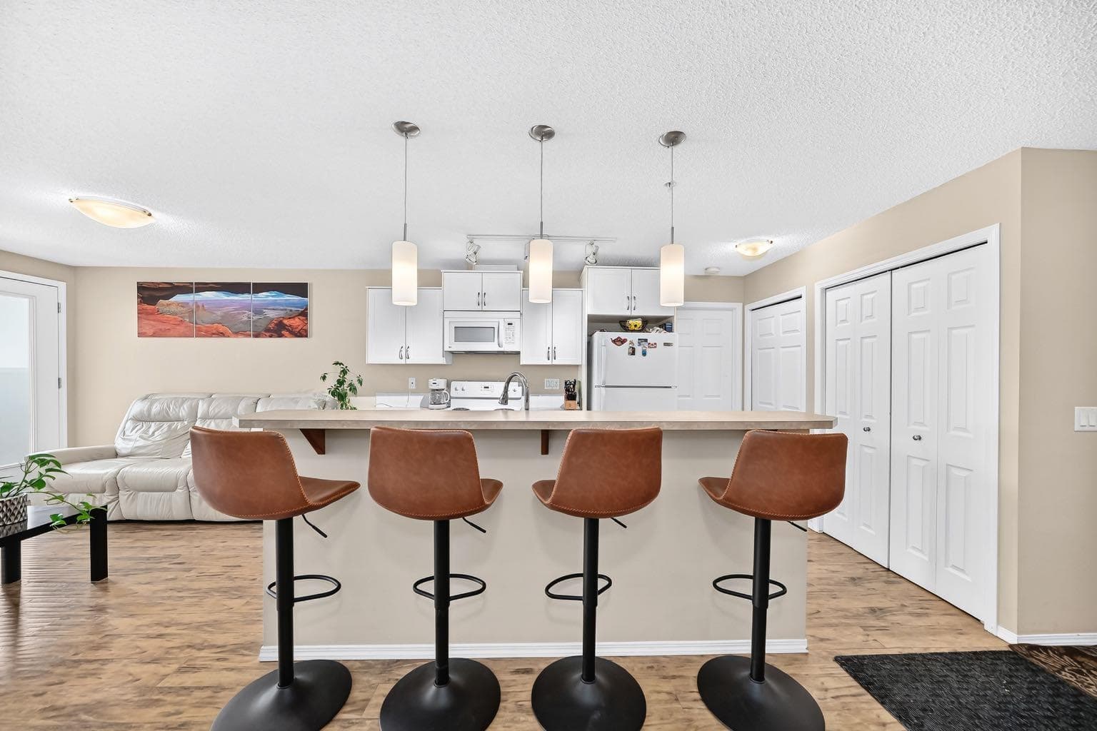 2133, 700 Willowbrook Road NW