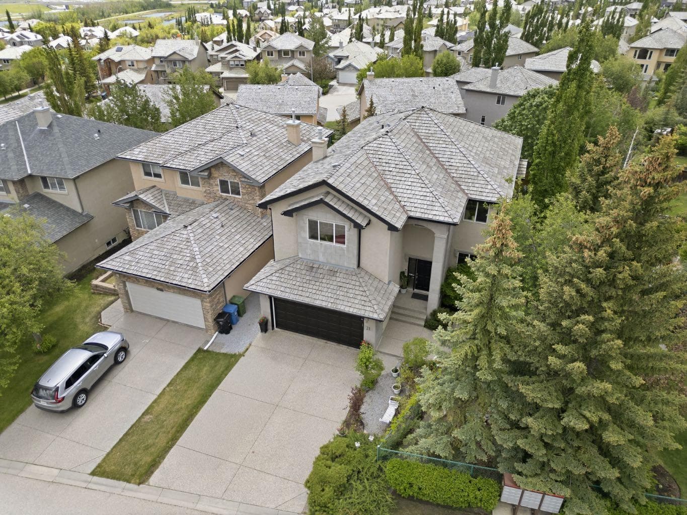 21 Royal Ridge Hill NW