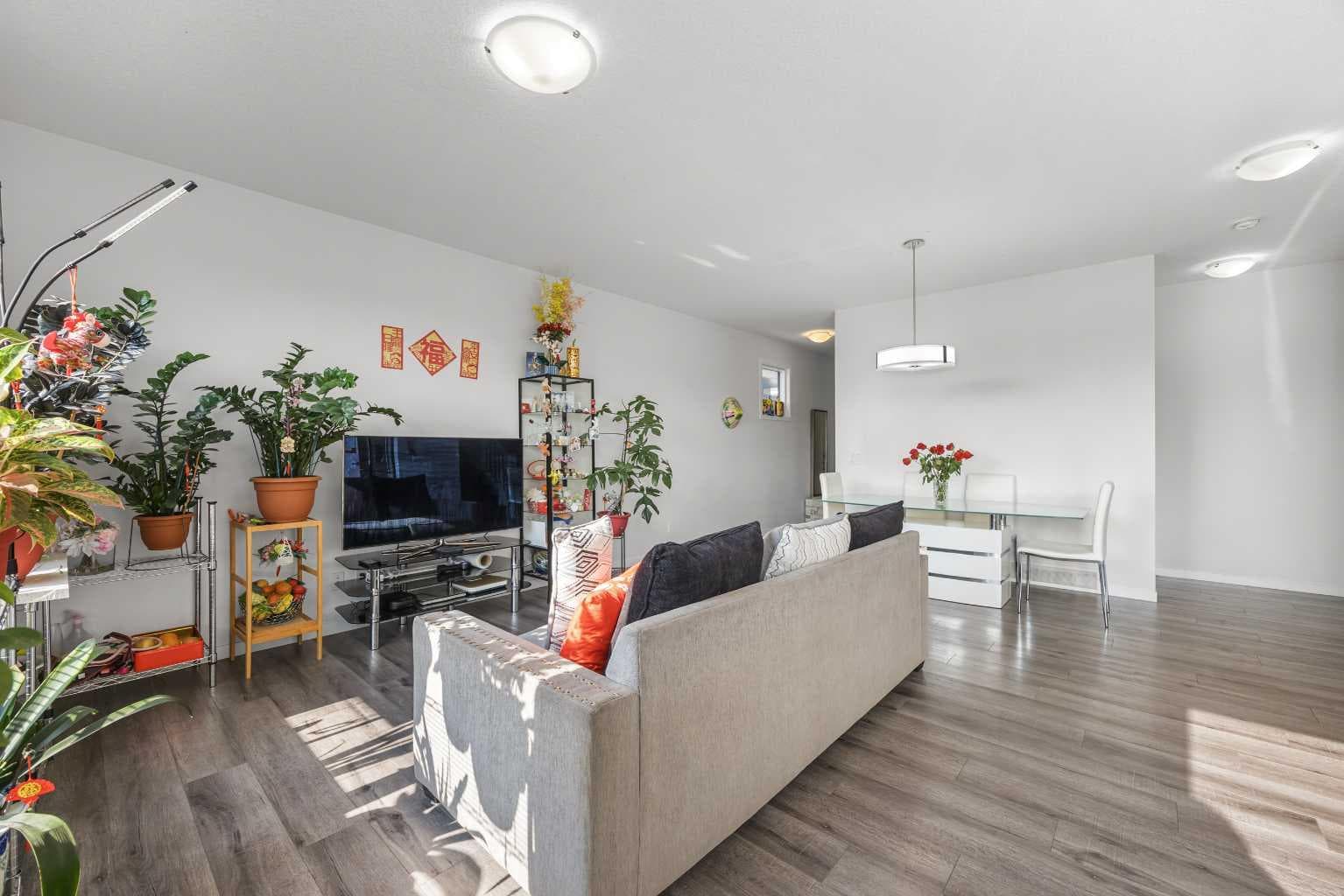 87 Harvest Grove Common NE
