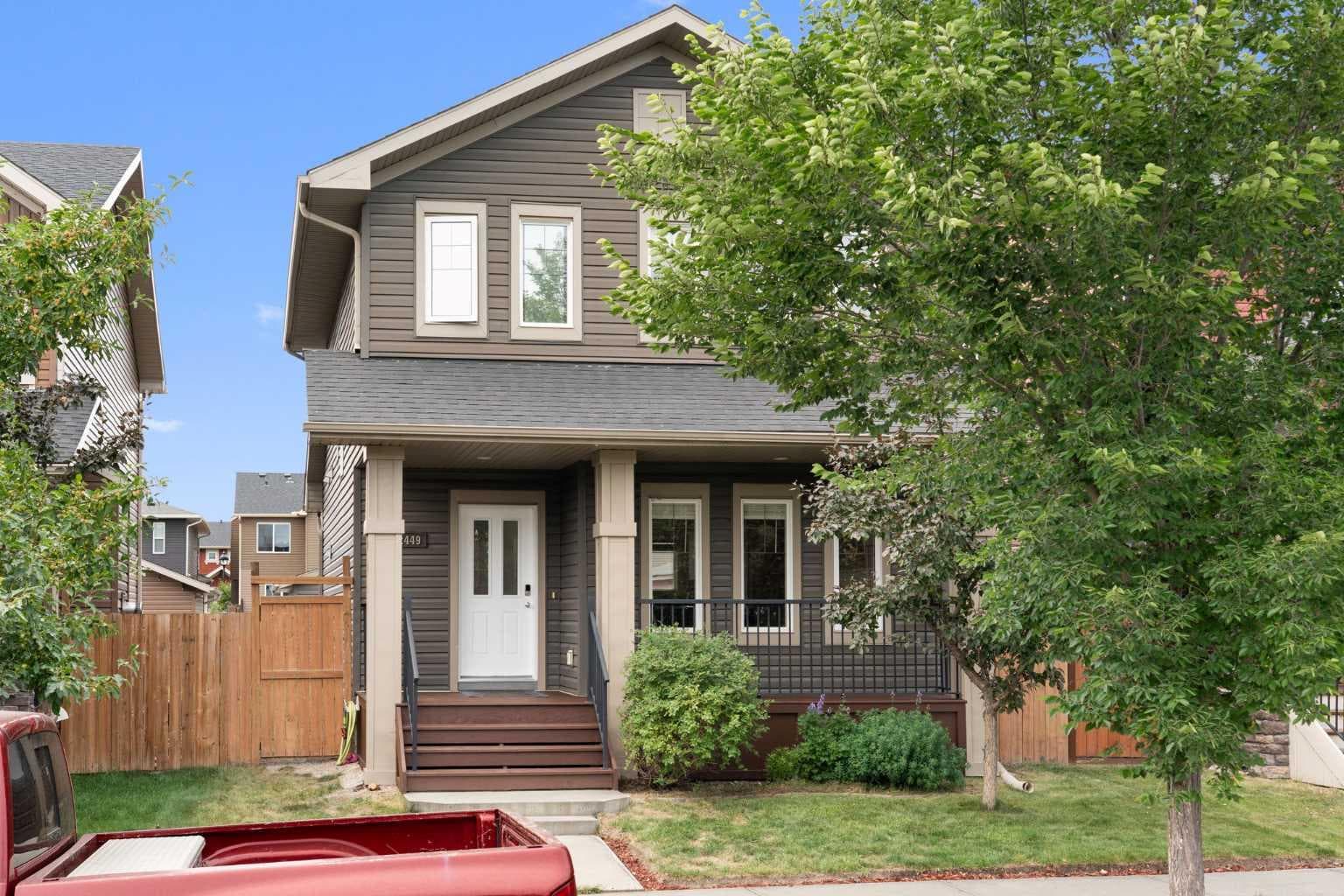 2449 Ravenswood View SE