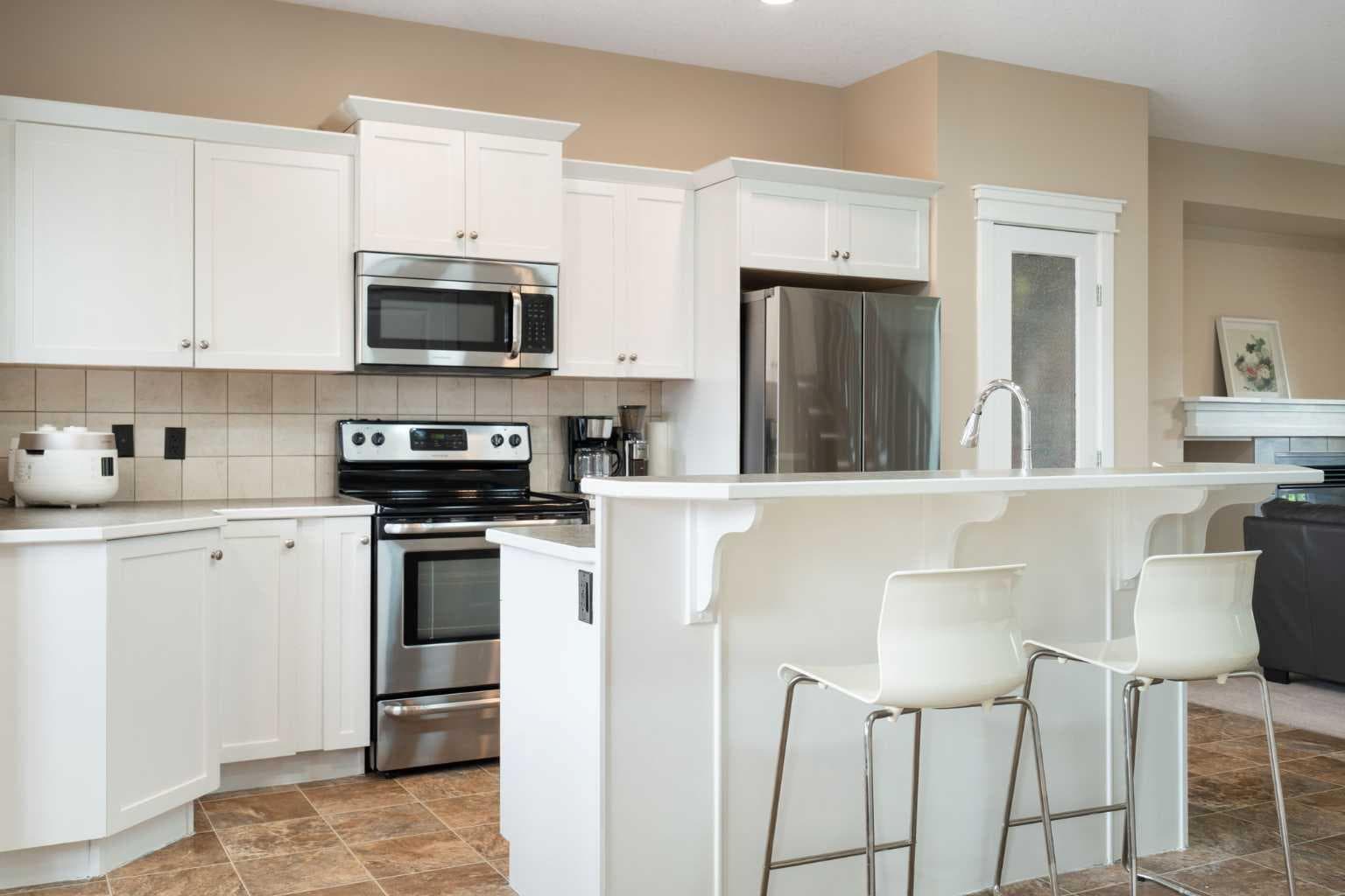 2449 Ravenswood View SE