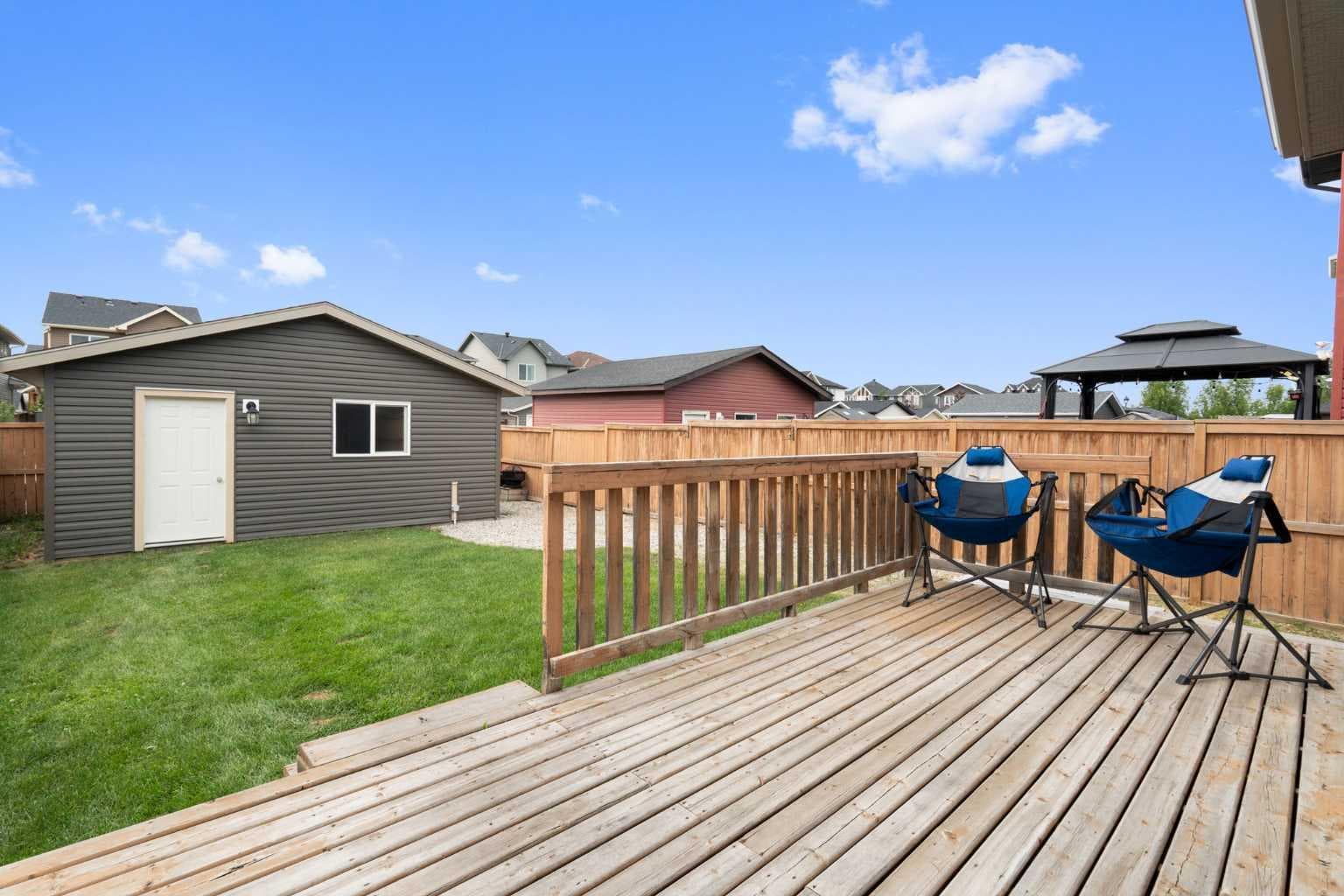 2449 Ravenswood View SE