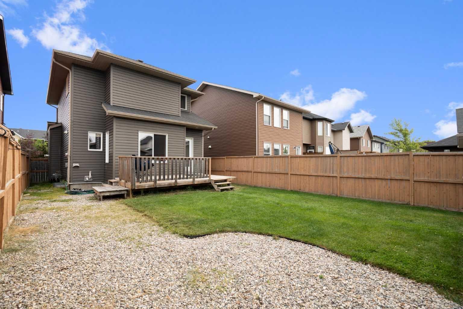 2449 Ravenswood View SE