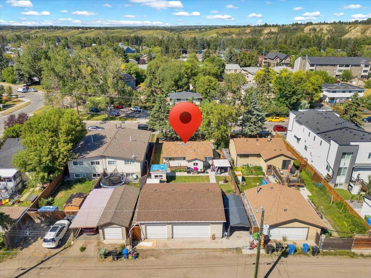 6131 33 Avenue NW