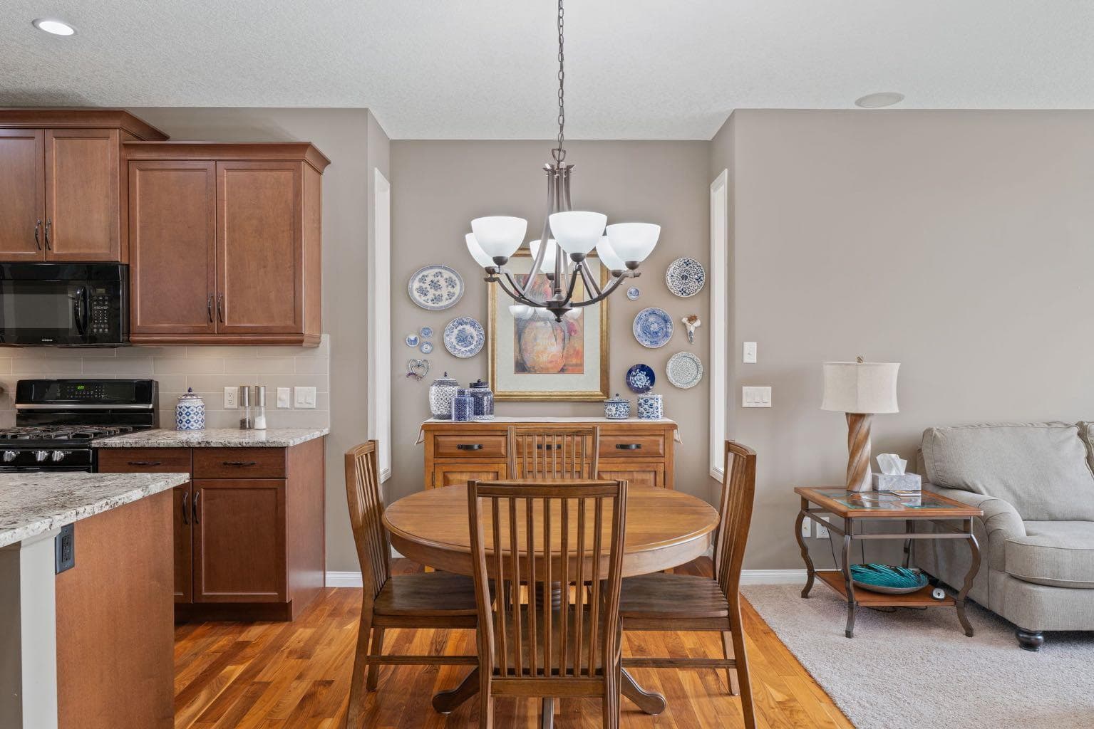 204 Sunset Square 