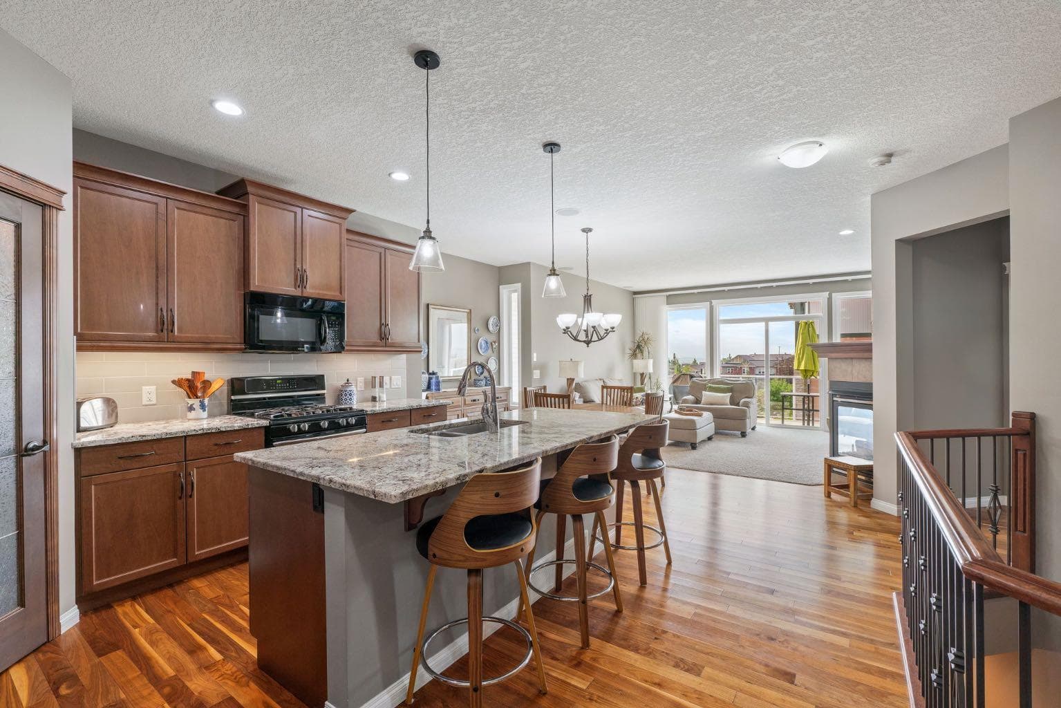 204 Sunset Square 
