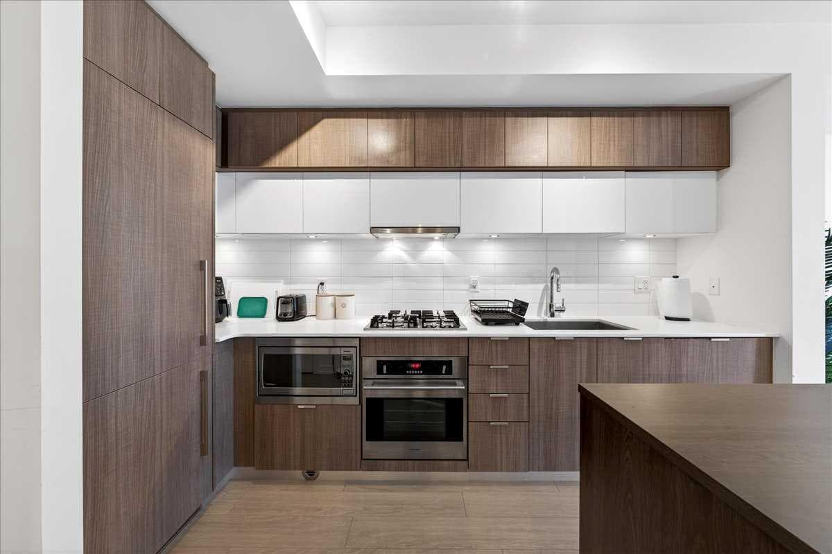 214, 51 Waterfront Mews SW