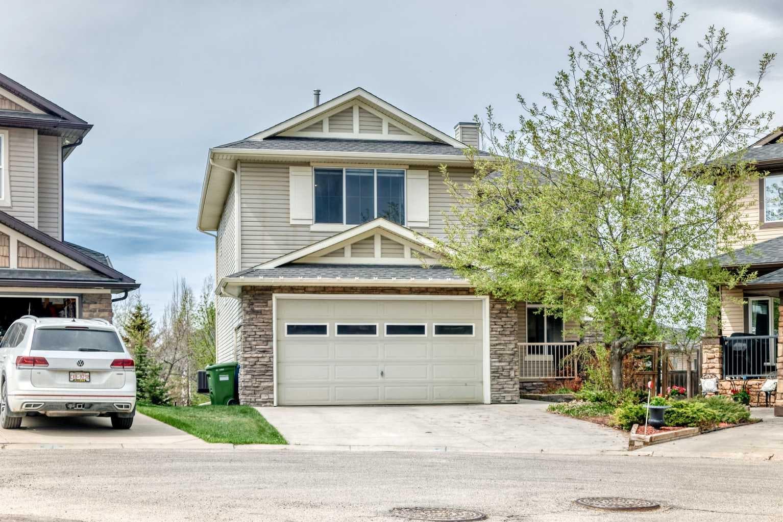 11 Cresthaven Bay SW