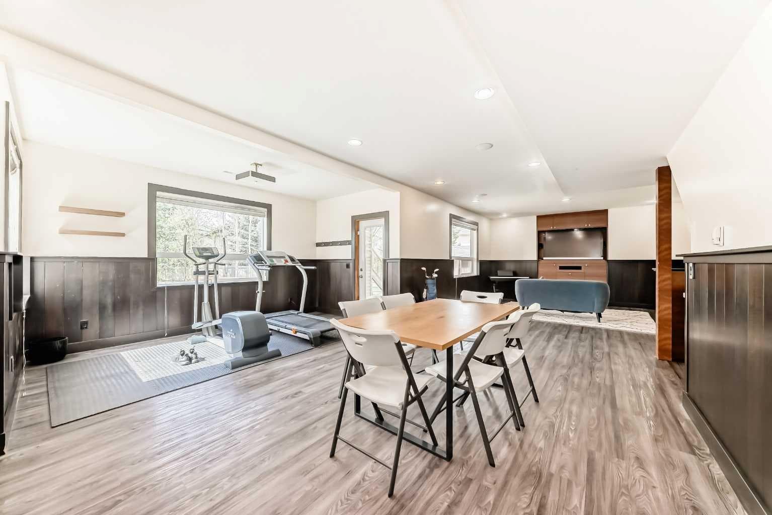 11 Cresthaven Bay SW