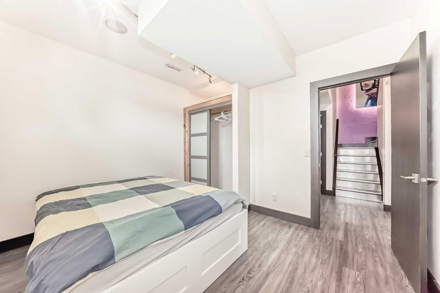 11 Cresthaven Bay SW