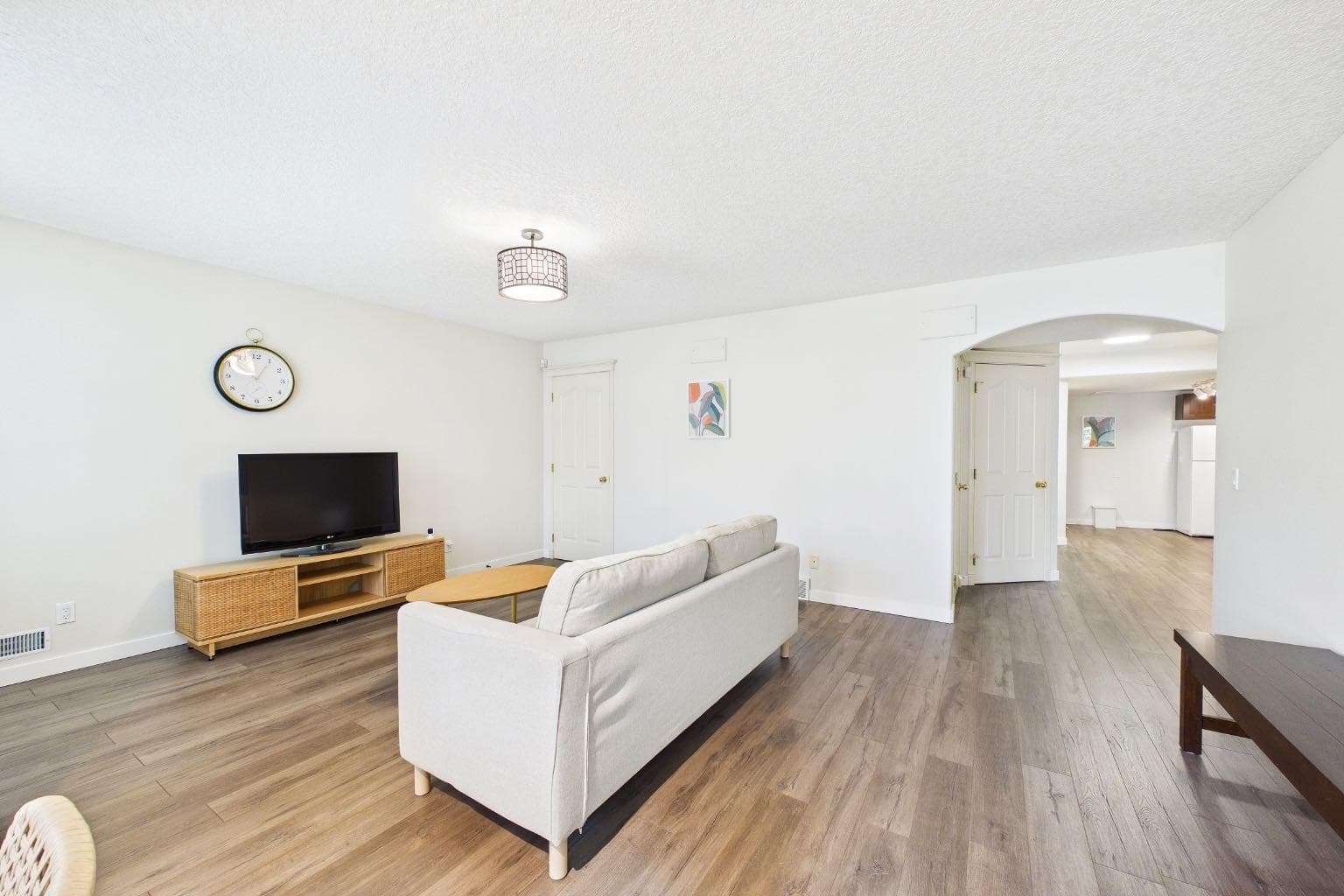 15 Royal Crest Terrace NW