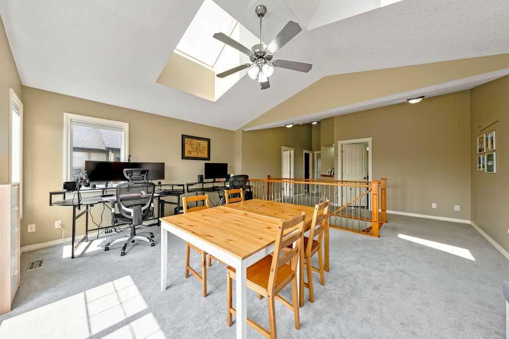 115 Coopers Hill SW