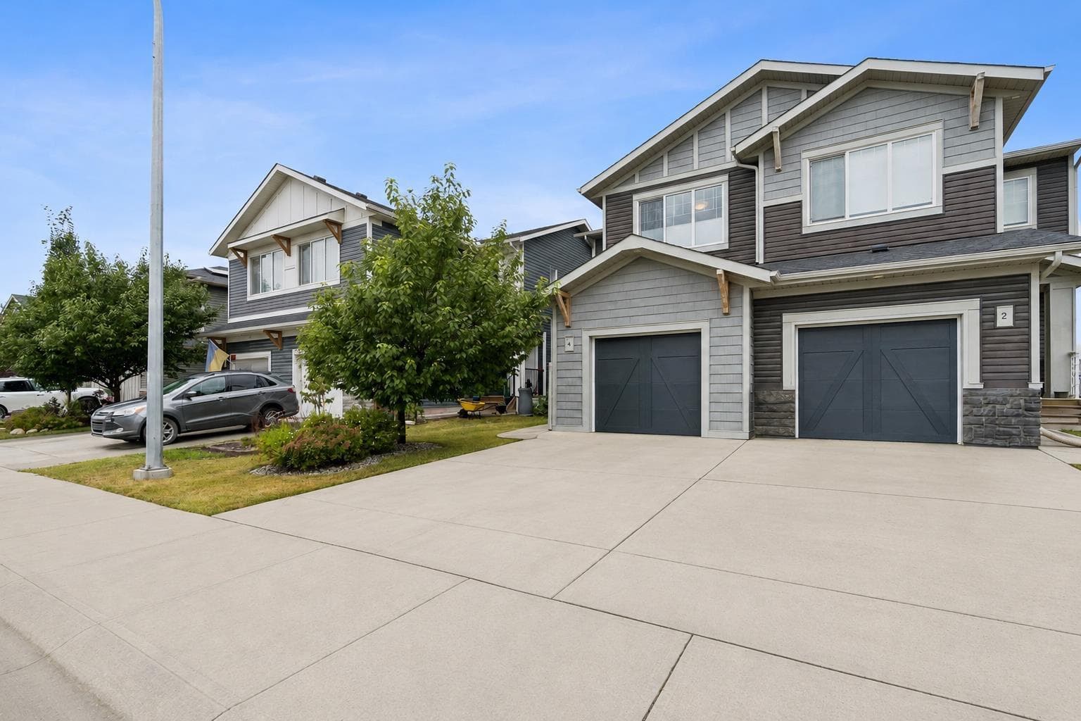 4 Emberside Place 