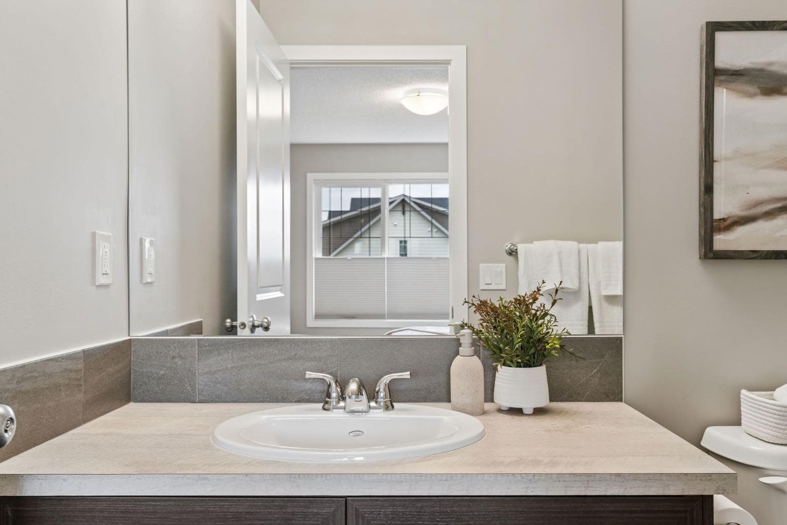 4 Emberside Place 