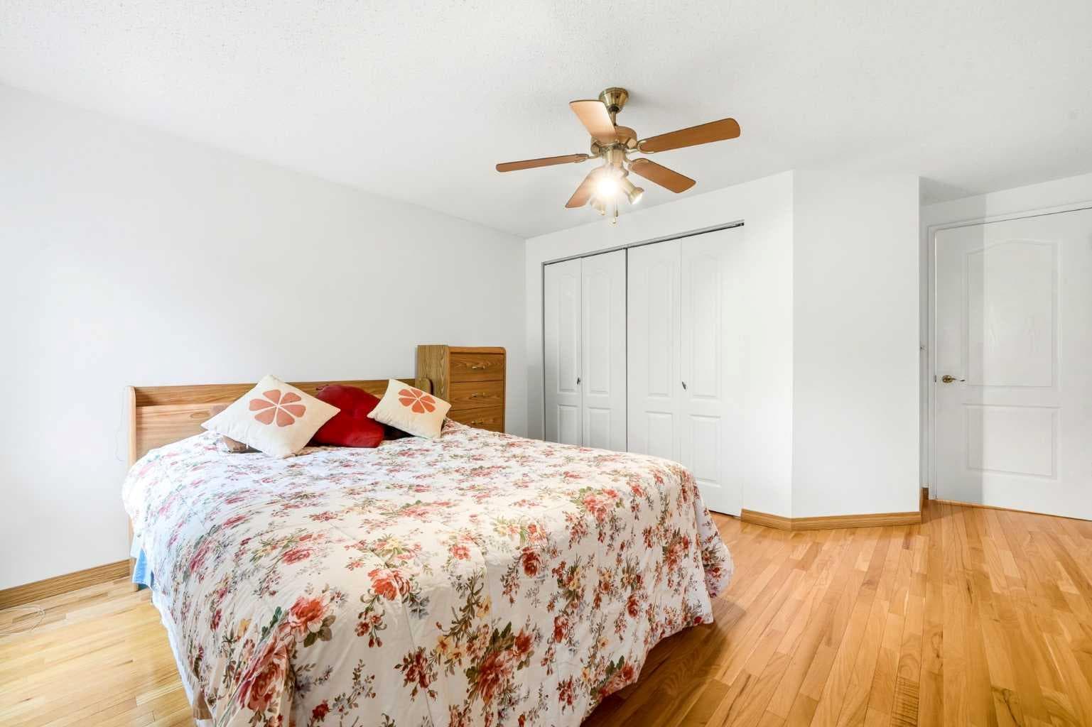 26, 5400 Dalhousie Drive NW