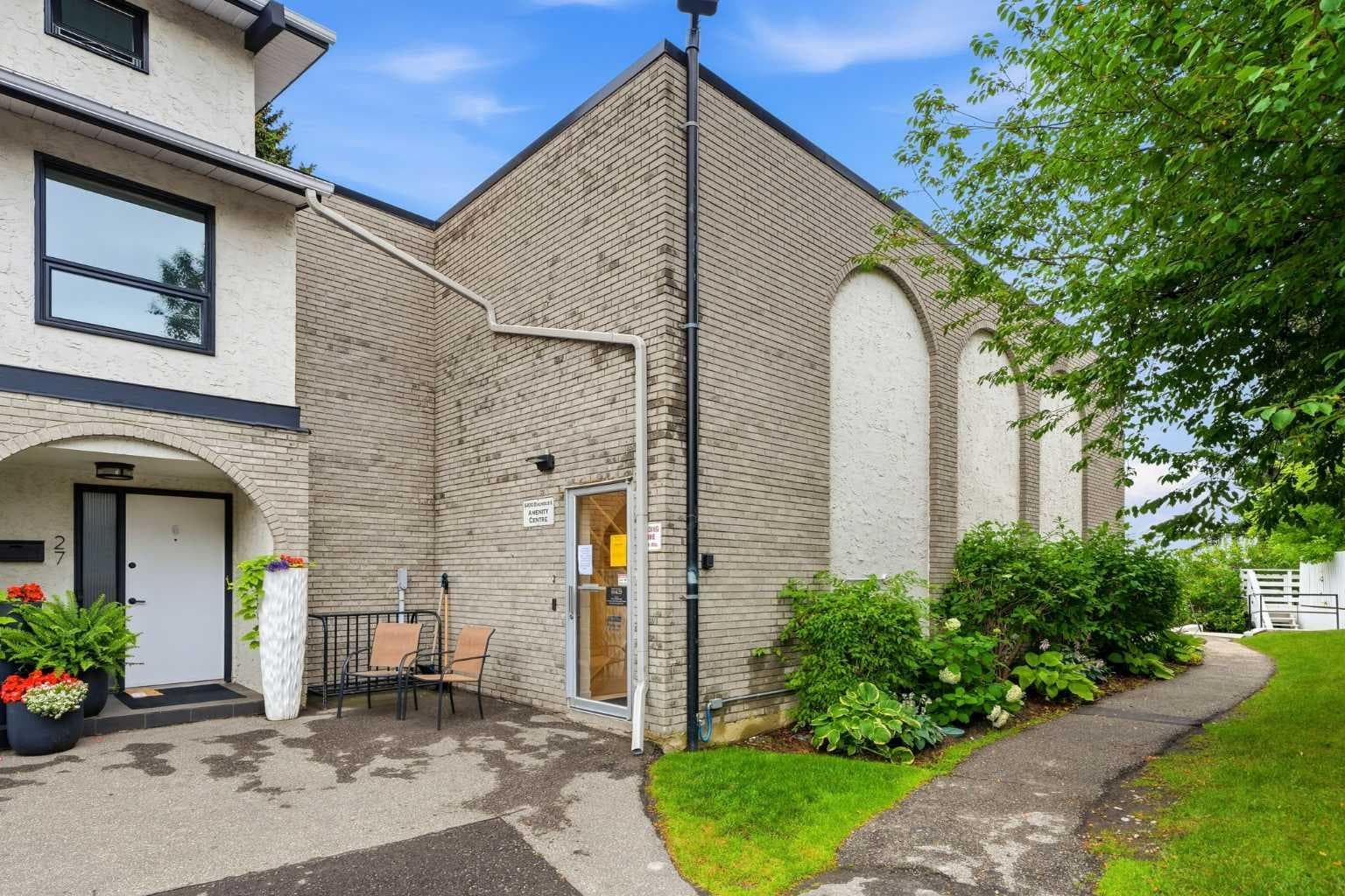 26, 5400 Dalhousie Drive NW