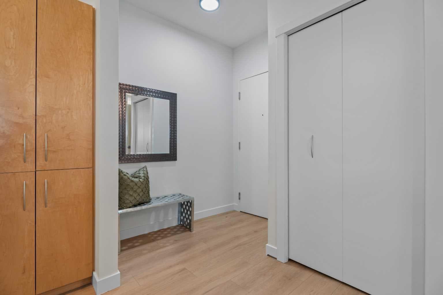 123, 69 Springborough Court SW