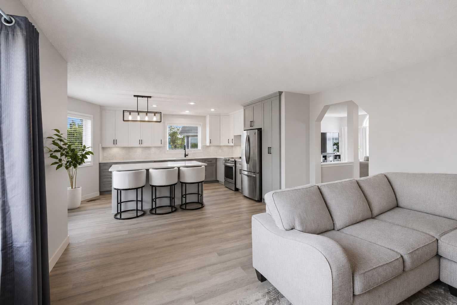 122 Sceptre Close NW
