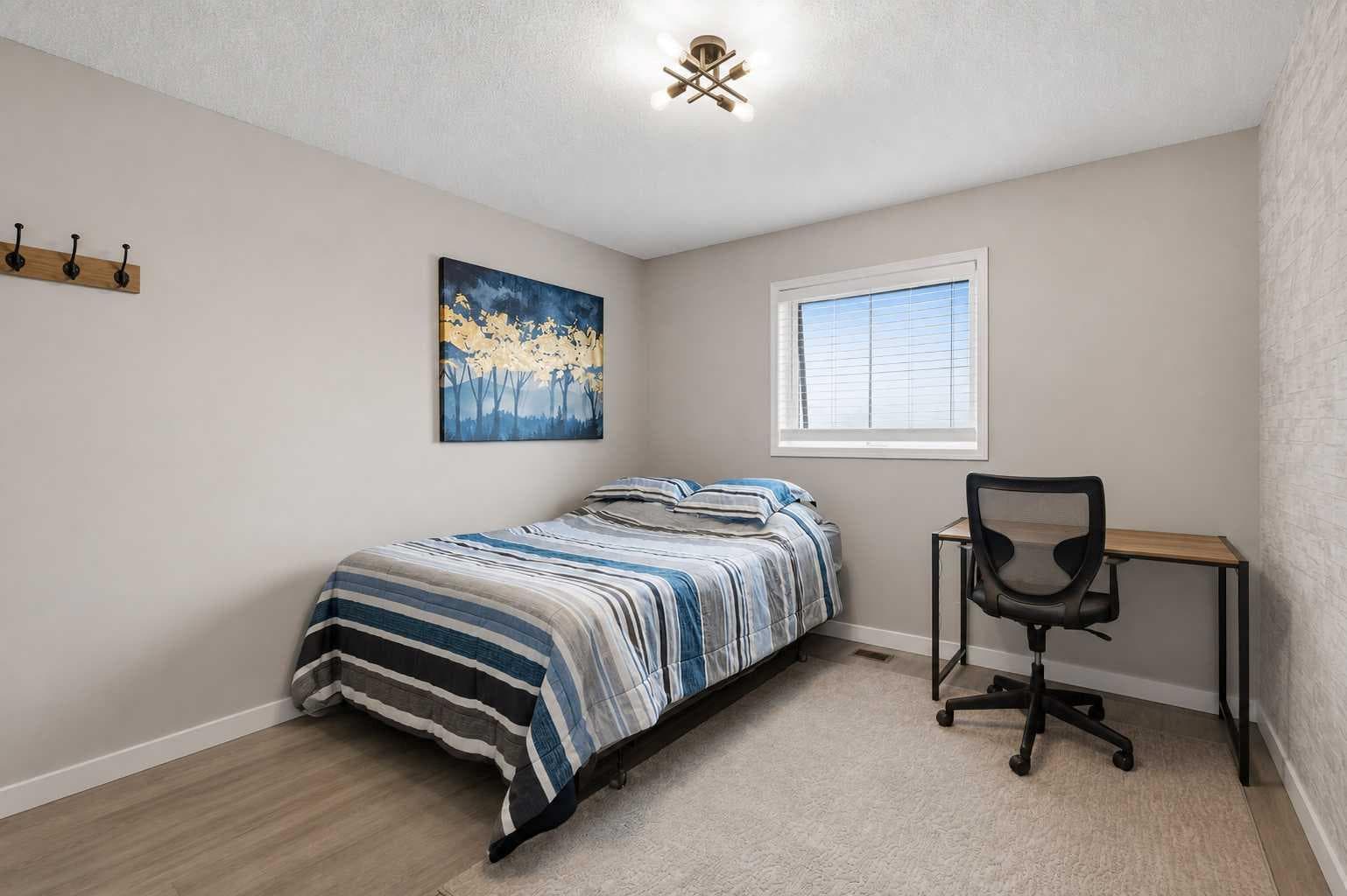 122 Sceptre Close NW