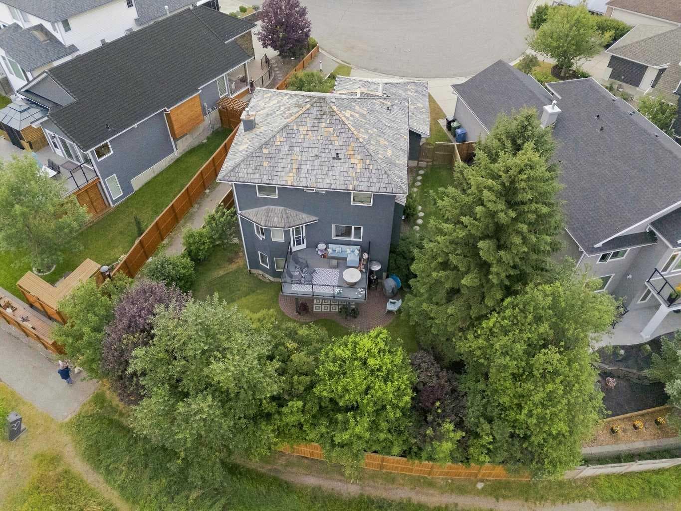 122 Sceptre Close NW