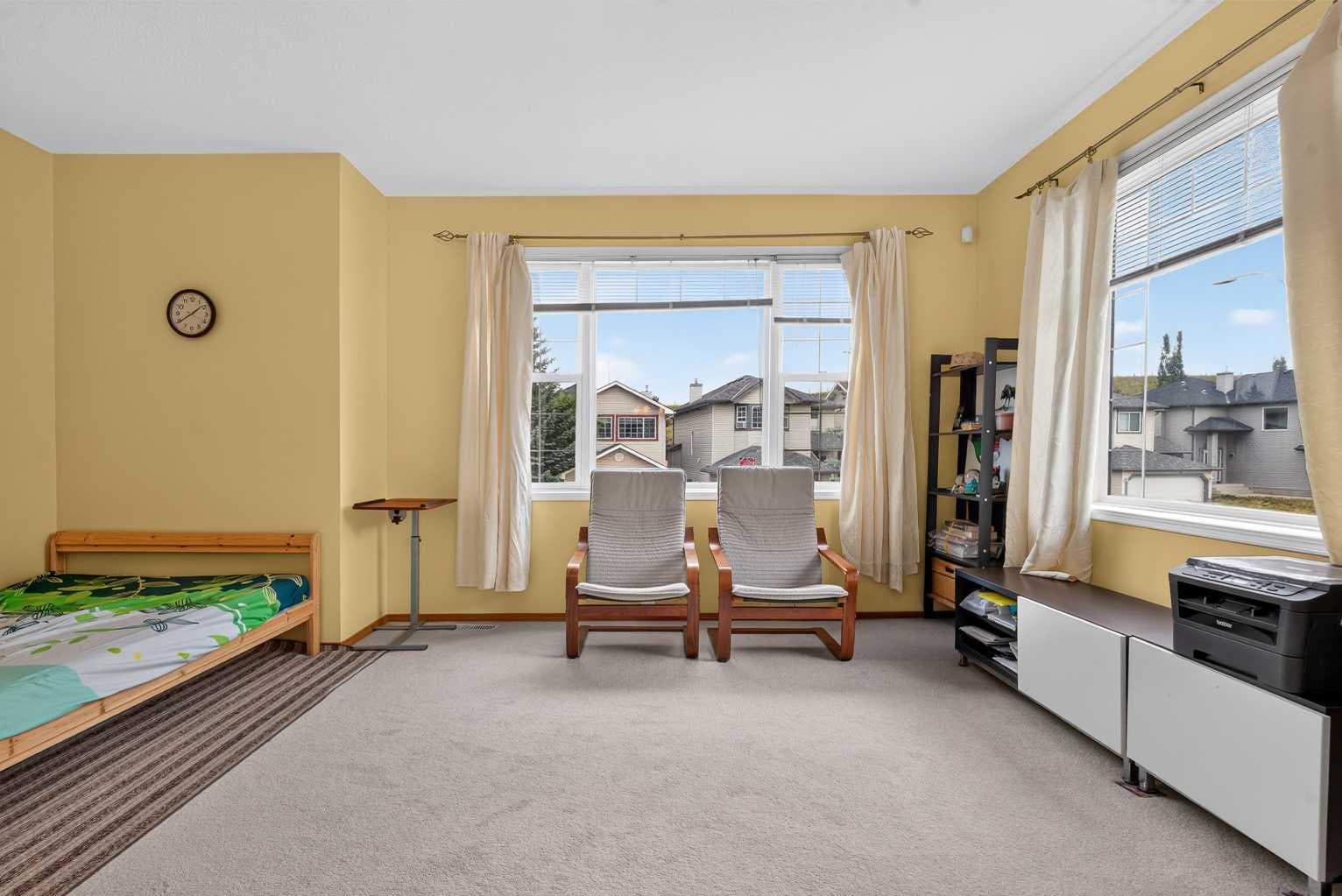 45 Arbour Crest Terrace NW