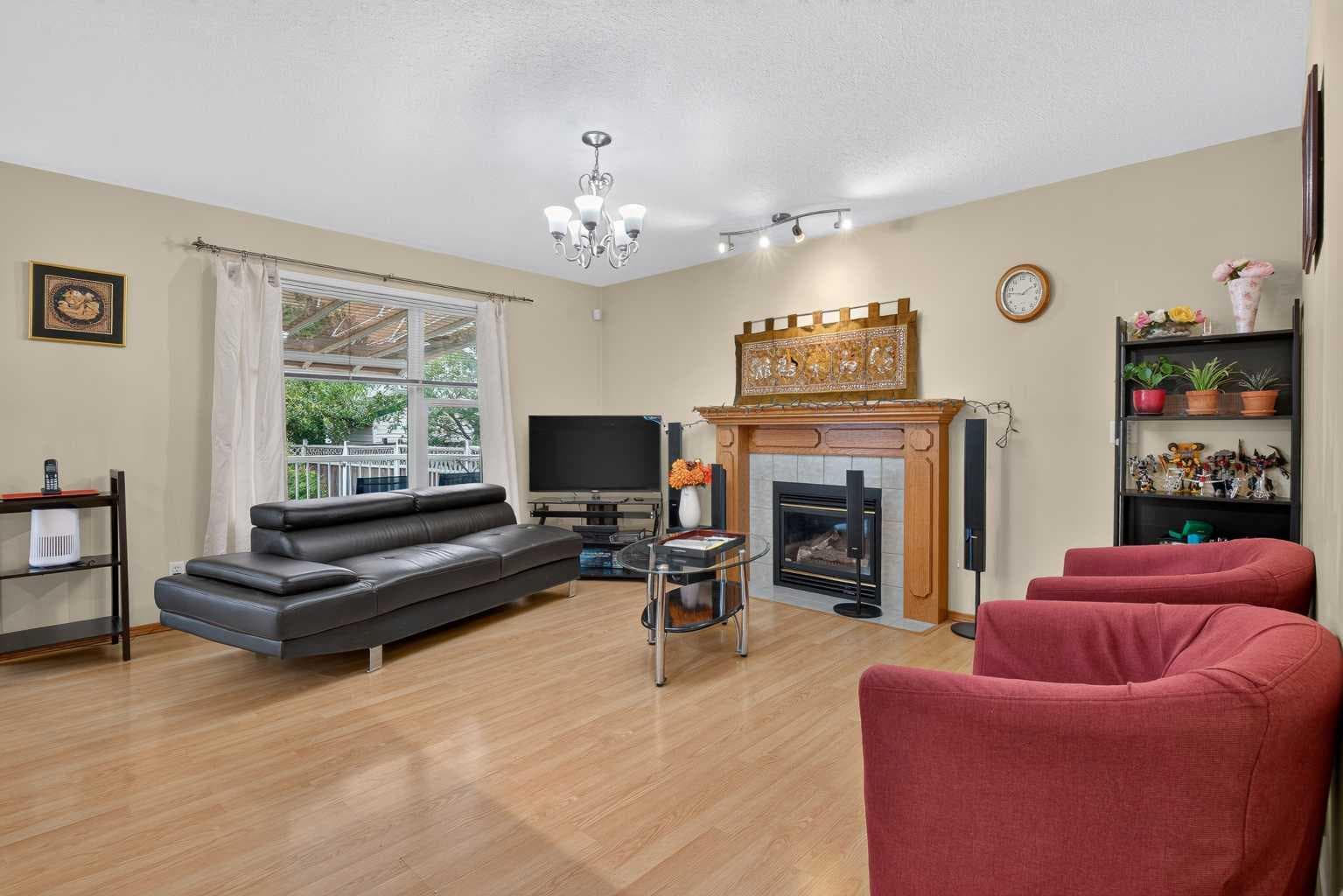 45 Arbour Crest Terrace NW