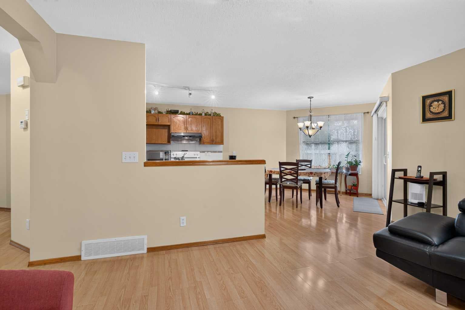 45 Arbour Crest Terrace NW